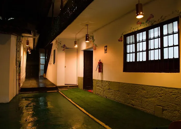 Bed and breakfast Tiyana House *