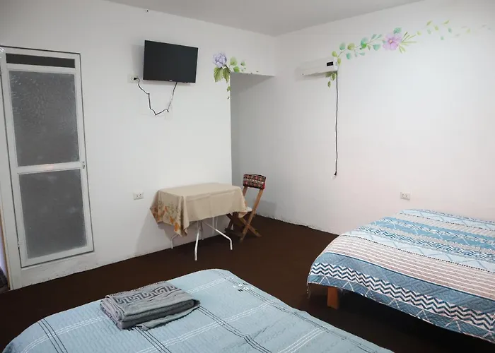 Tiyana House Bed and breakfast