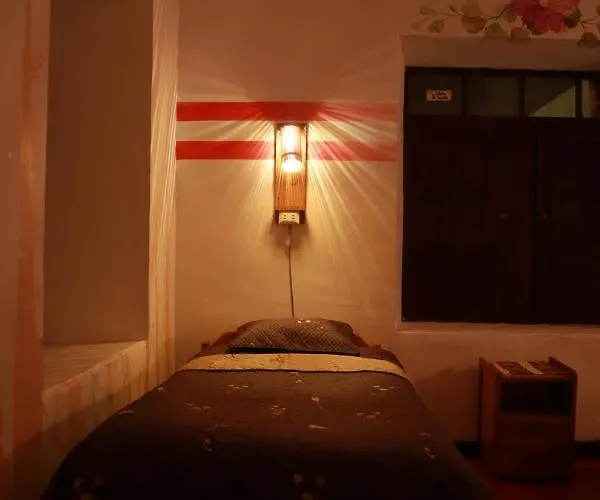 Bed and breakfast Tiyana House *