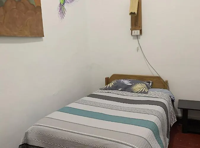 Bed and breakfast Tiyana House